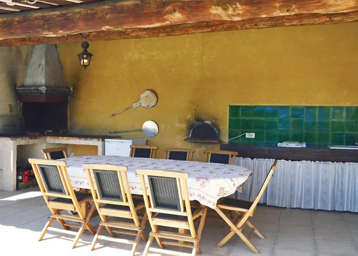 Amazing In Croix-a-lauze *